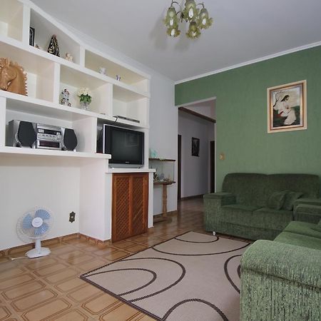 Casa Temporada Gratao 06 Min Dos Parques Thermas Olímpia الغرفة الصورة